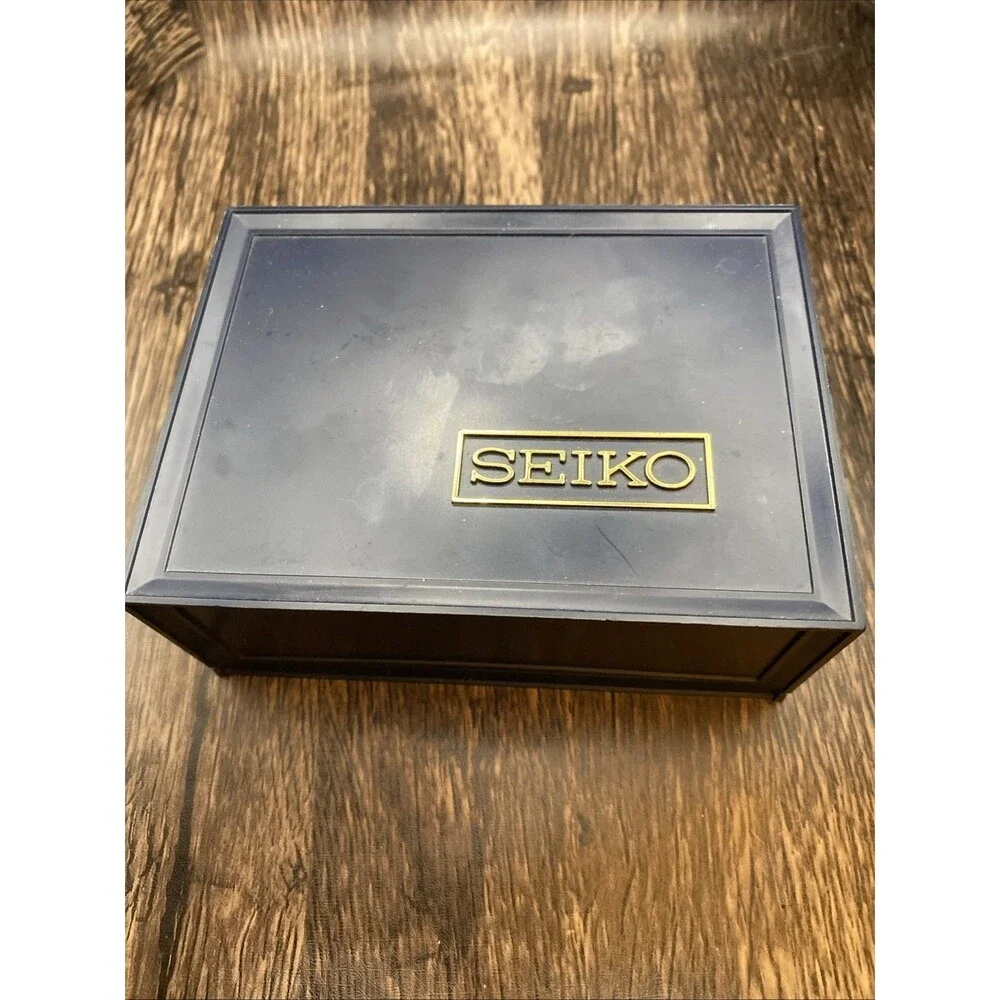 Vintage Seiko Women’s Automatic Watch  Writhing With Box